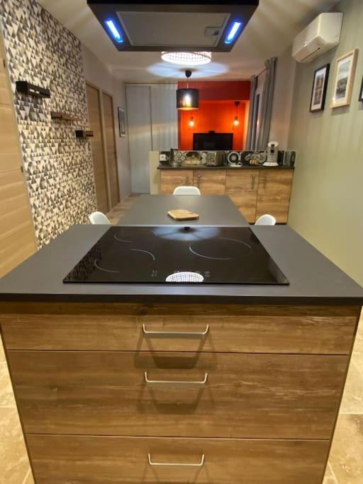Loft Pied De Coline Au Calme Lägenhet Ginasservis Exteriör bild