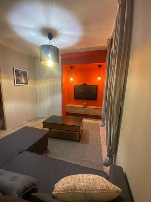 Loft Pied De Coline Au Calme Lägenhet Ginasservis Exteriör bild