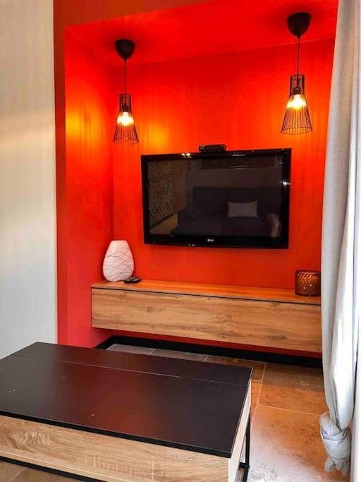 Loft Pied De Coline Au Calme Lägenhet Ginasservis Exteriör bild
