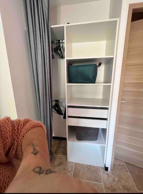 Loft Pied De Coline Au Calme Lägenhet Ginasservis Exteriör bild