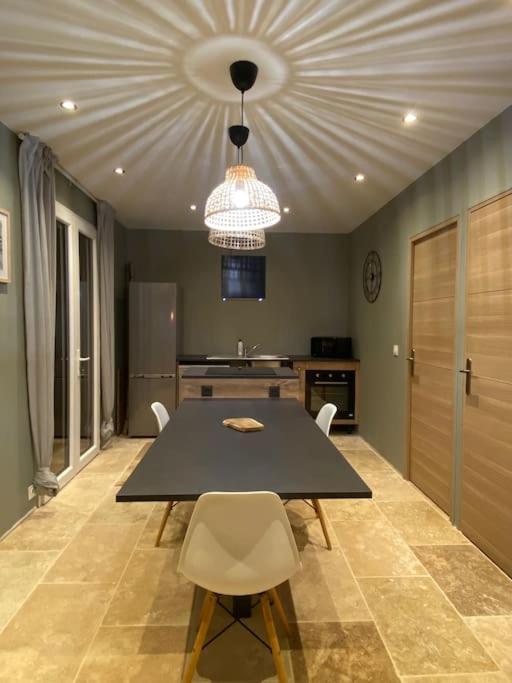 Loft Pied De Coline Au Calme Lägenhet Ginasservis Exteriör bild