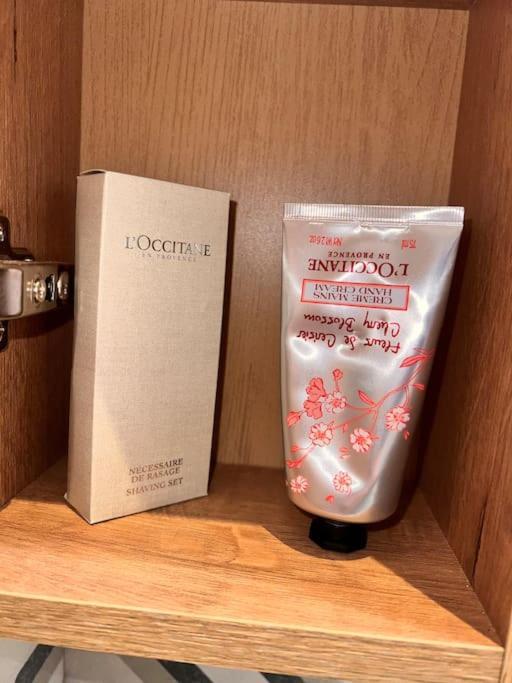 Loft Pied De Coline Au Calme Lägenhet Ginasservis Exteriör bild